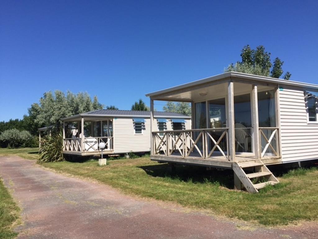 Camping Phare Ouest Saint-Denis-dʼOléron المظهر الخارجي الصورة