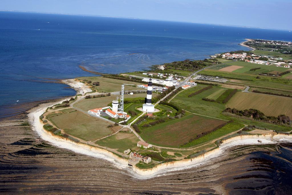 Camping Phare Ouest Saint-Denis-dʼOléron المظهر الخارجي الصورة